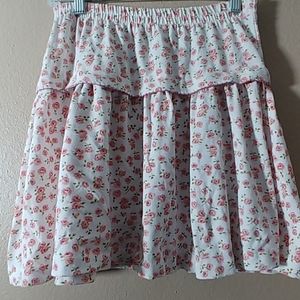 Tangiers tiered floral